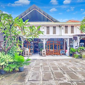 OYO 90363 Nira Guest House Sanur Bali